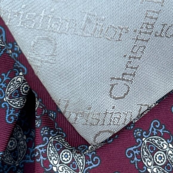 Christian Dior Men's Tie Necktie Designer 100% Silk Burgundy Cream Blue Paisley - Picture 9 of 9